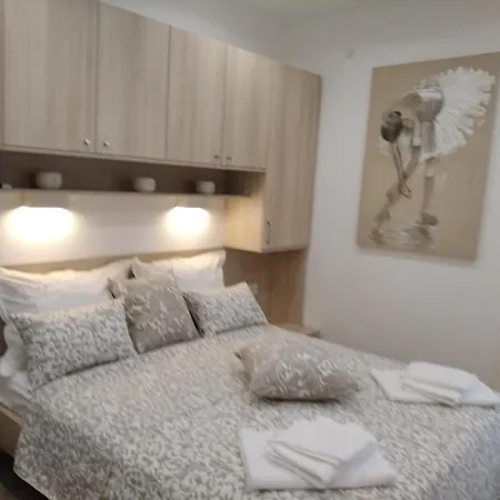 Nespula 2 Apartment Kastela